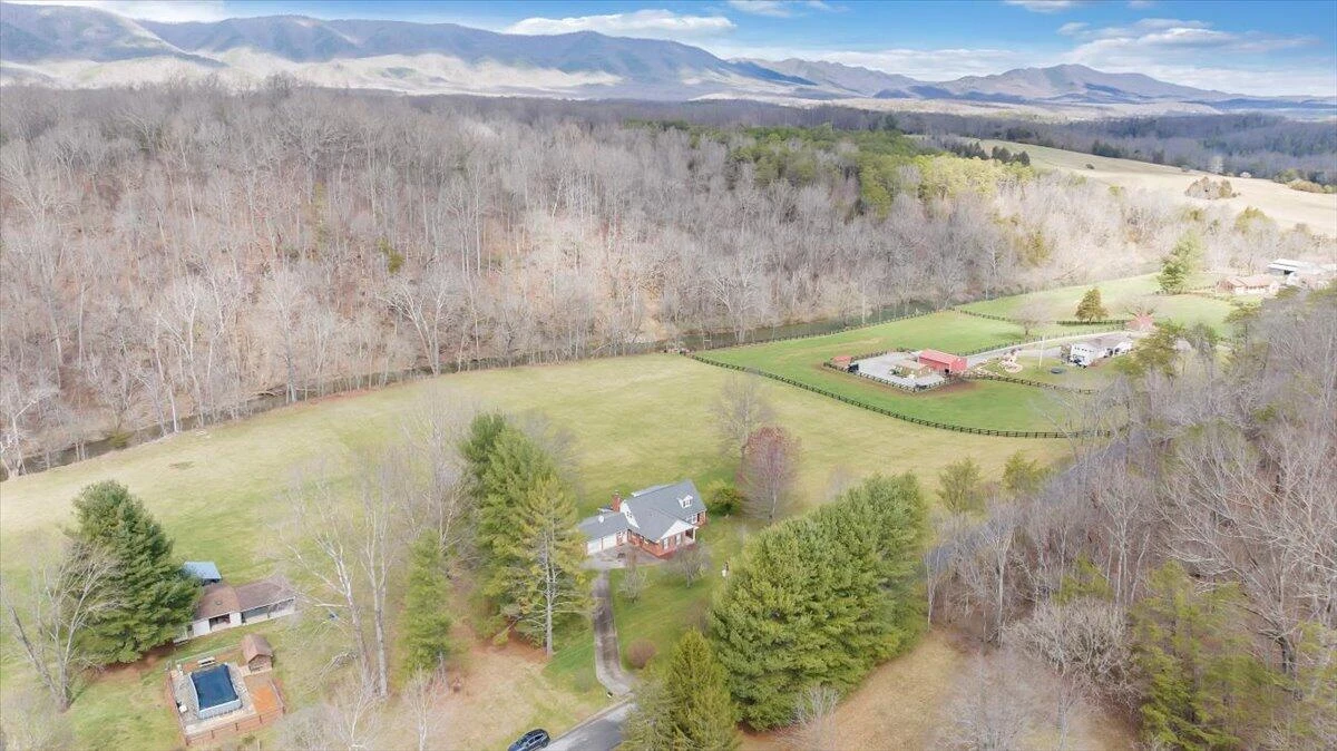 1042 Old Sessler Mill RD - Photo 50