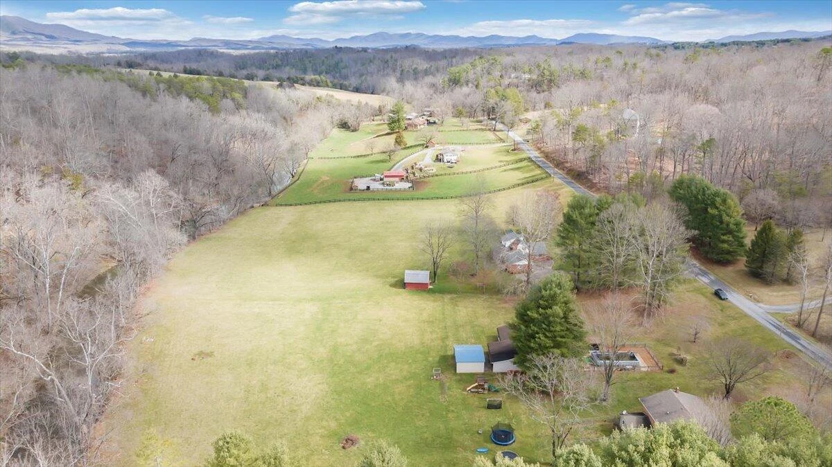 1042 Old Sessler Mill RD - Photo 51