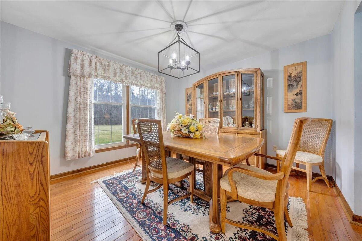 1042 Old Sessler Mill RD - Photo 9