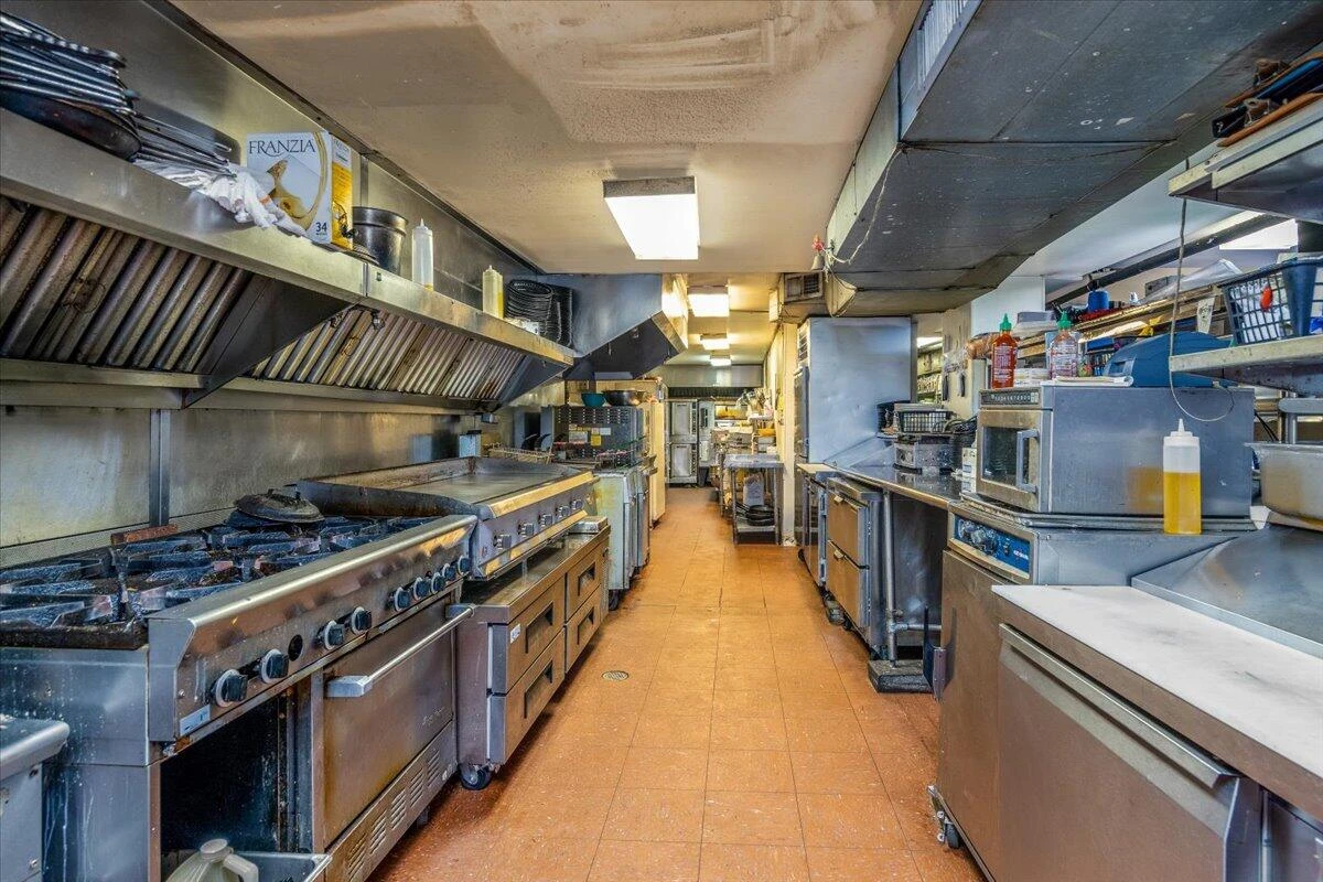 1041 Harbour Inn LN - Photo 12