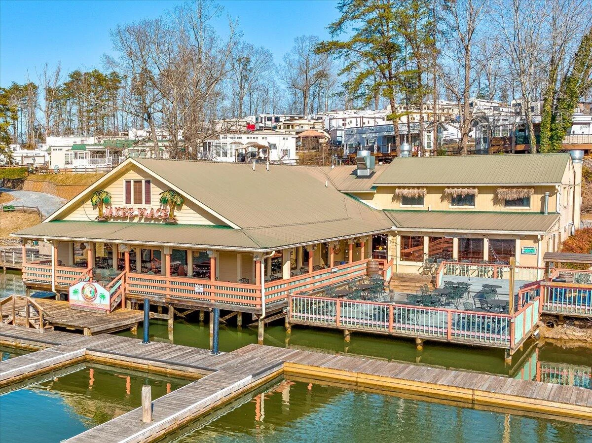 1041 Harbour Inn LN - Photo 2