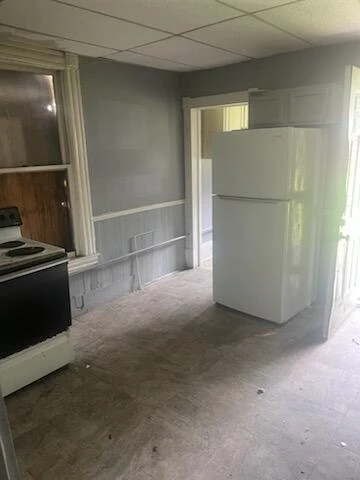 915 Jamison AVE - Photo 5