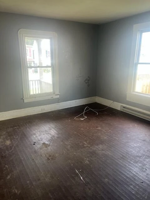 915 Jamison AVE - Photo 6