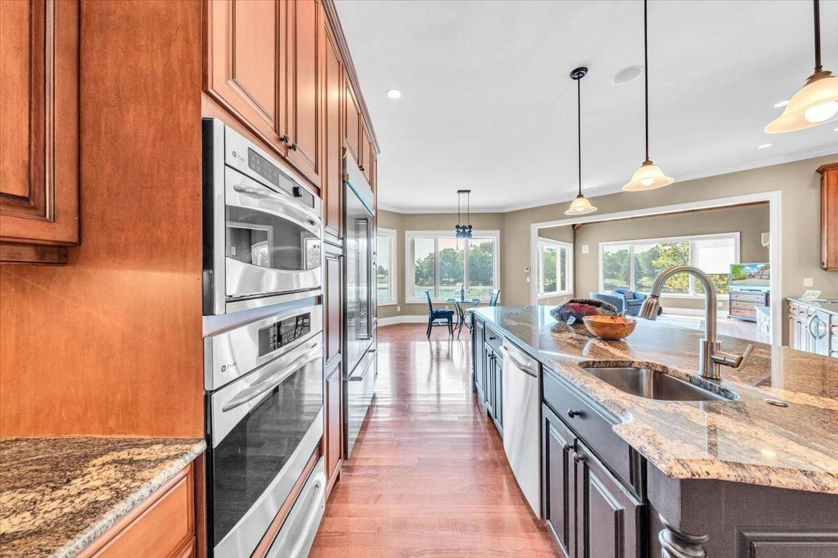 424 Baywood DR - Photo 38