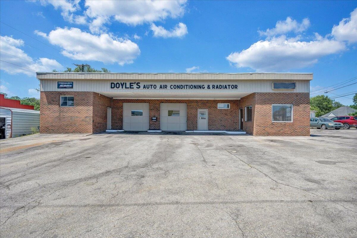 105 4th ST - Photo 20