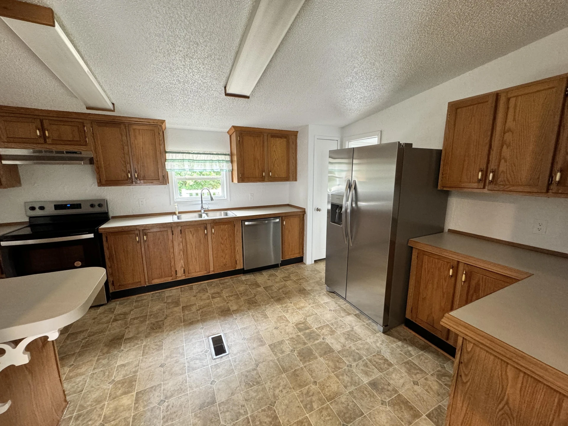 494 Glade Creek RD - Photo 4