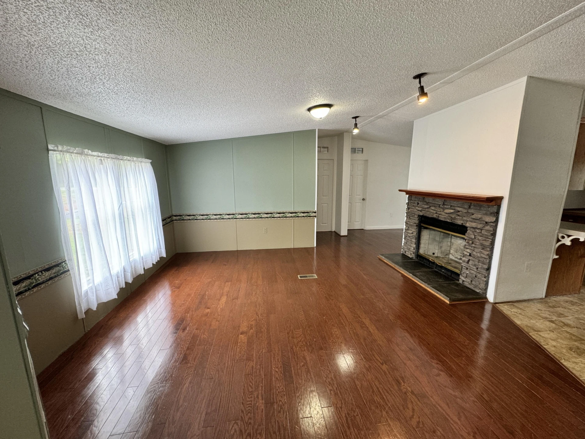 494 Glade Creek RD - Photo 5