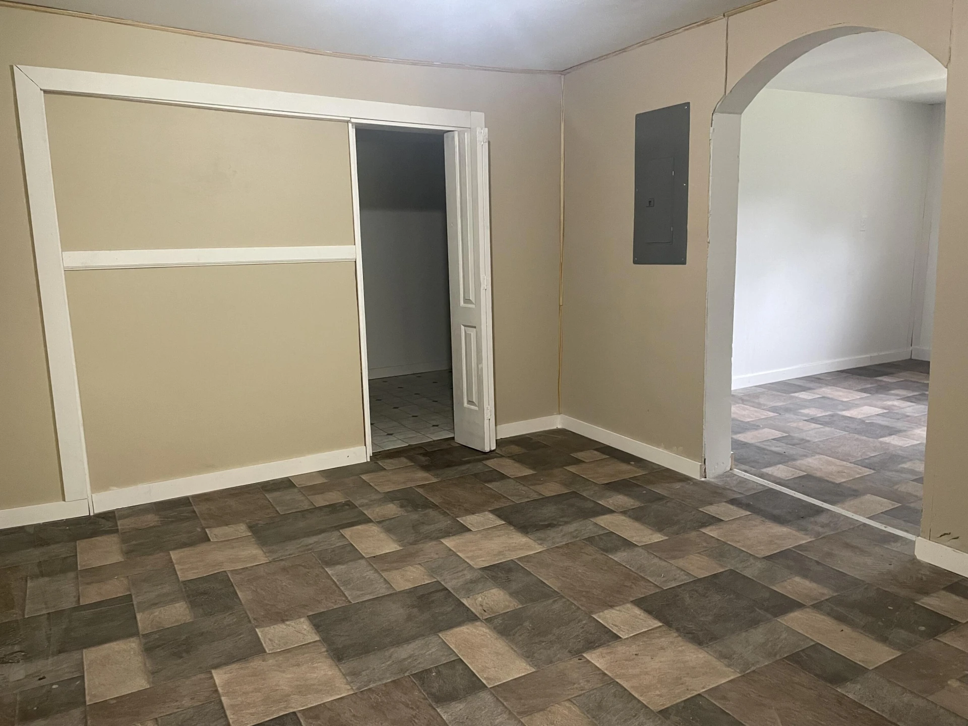 101 Williams RD - Photo 2