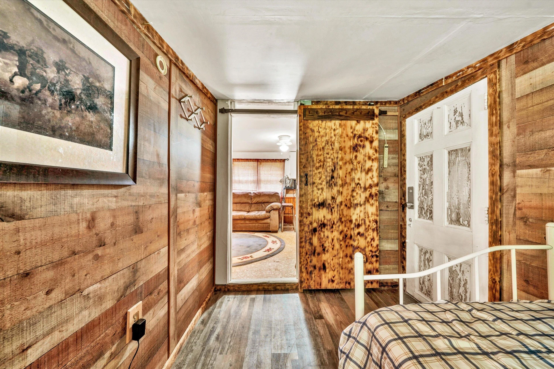 4054 Peaceful Valley RD - Photo 13