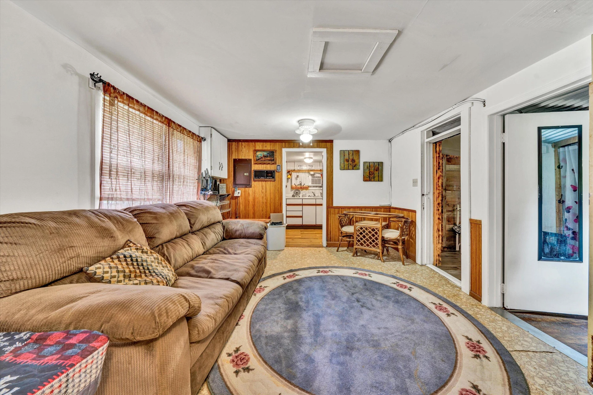 4054 Peaceful Valley RD - Photo 7