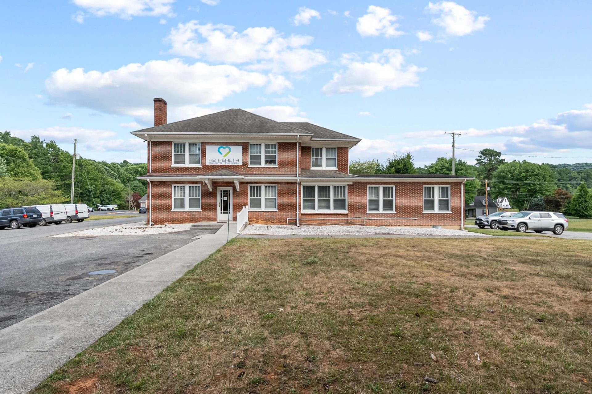 815 Main ST - Photo 3