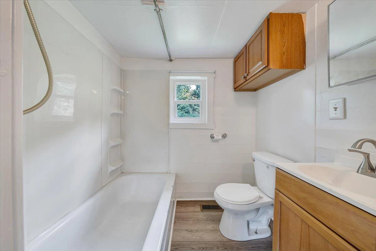8708 Martins Creek RD - Photo 15