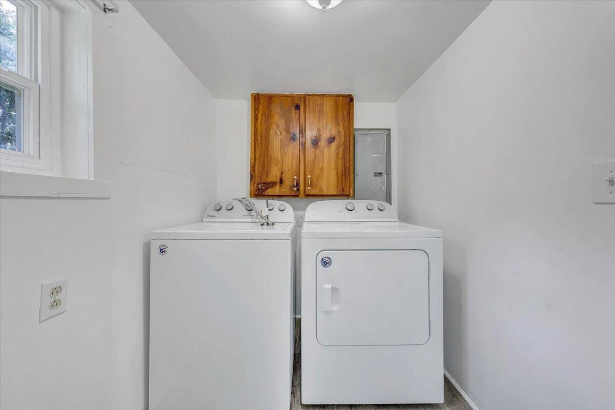 8708 Martins Creek RD - Photo 23