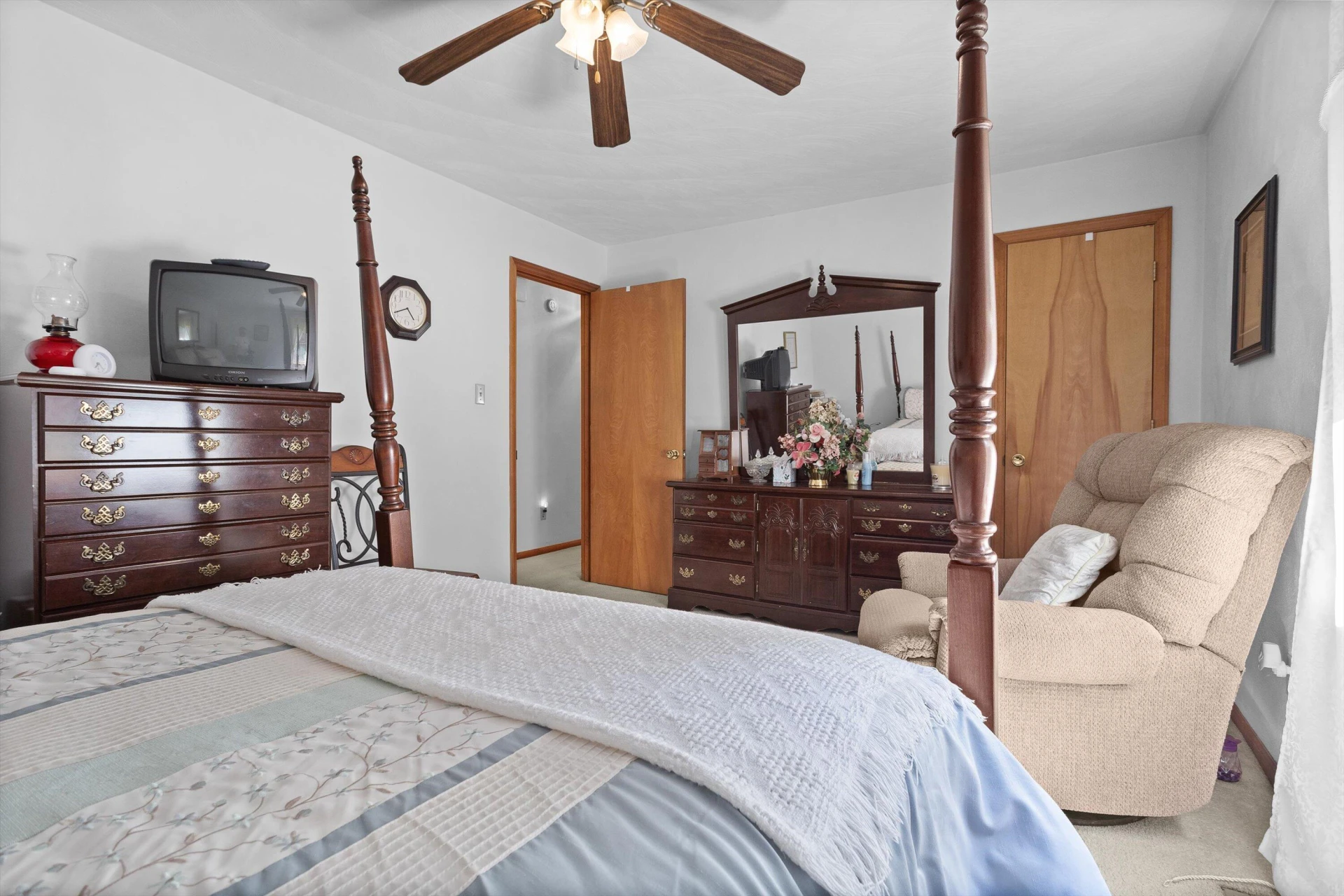 5990 Circle Creek RD - Photo 14