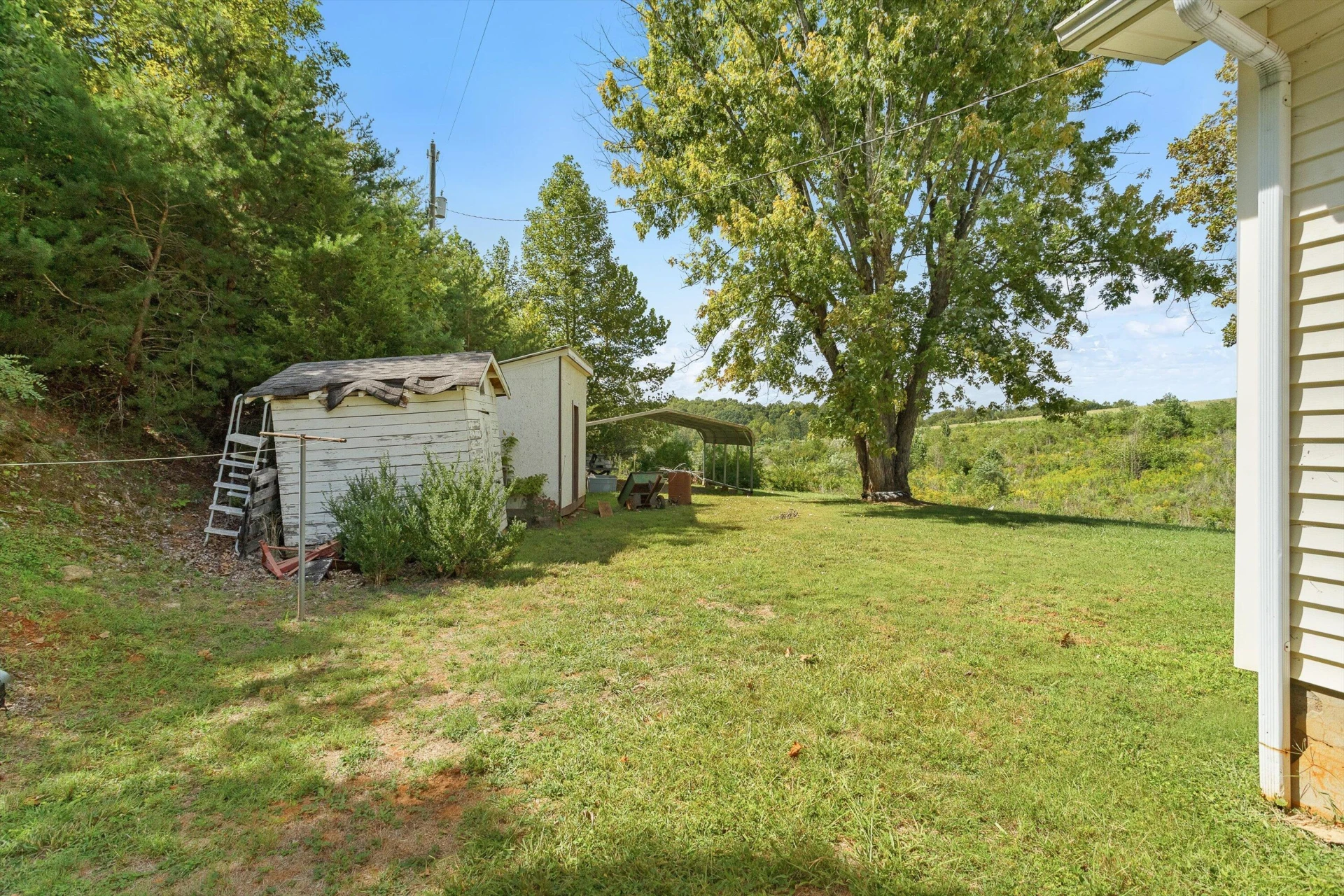 5990 Circle Creek RD - Photo 18
