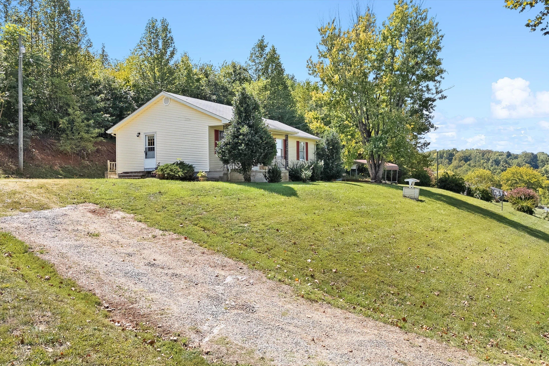 5990 Circle Creek RD - Photo 2