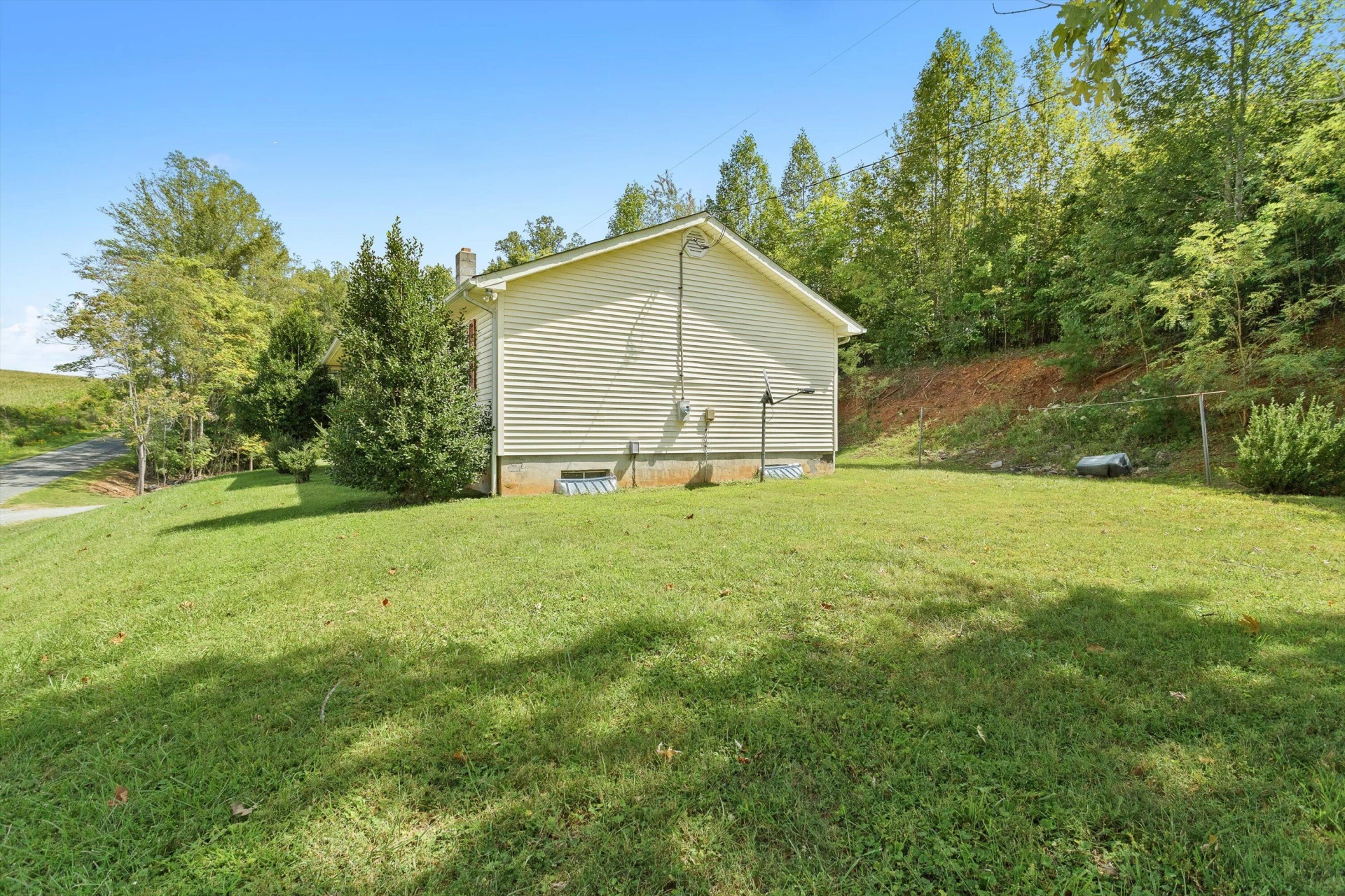 5990 Circle Creek RD - Photo 20