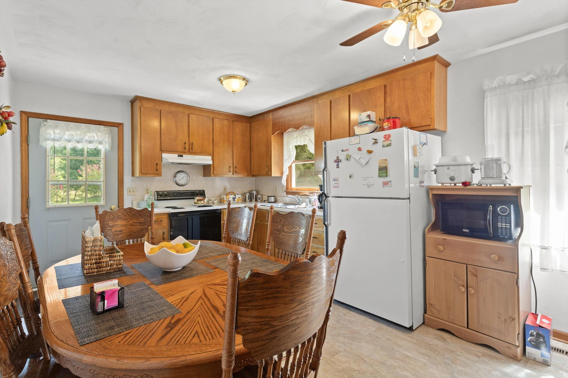 5990 Circle Creek RD - Photo 7