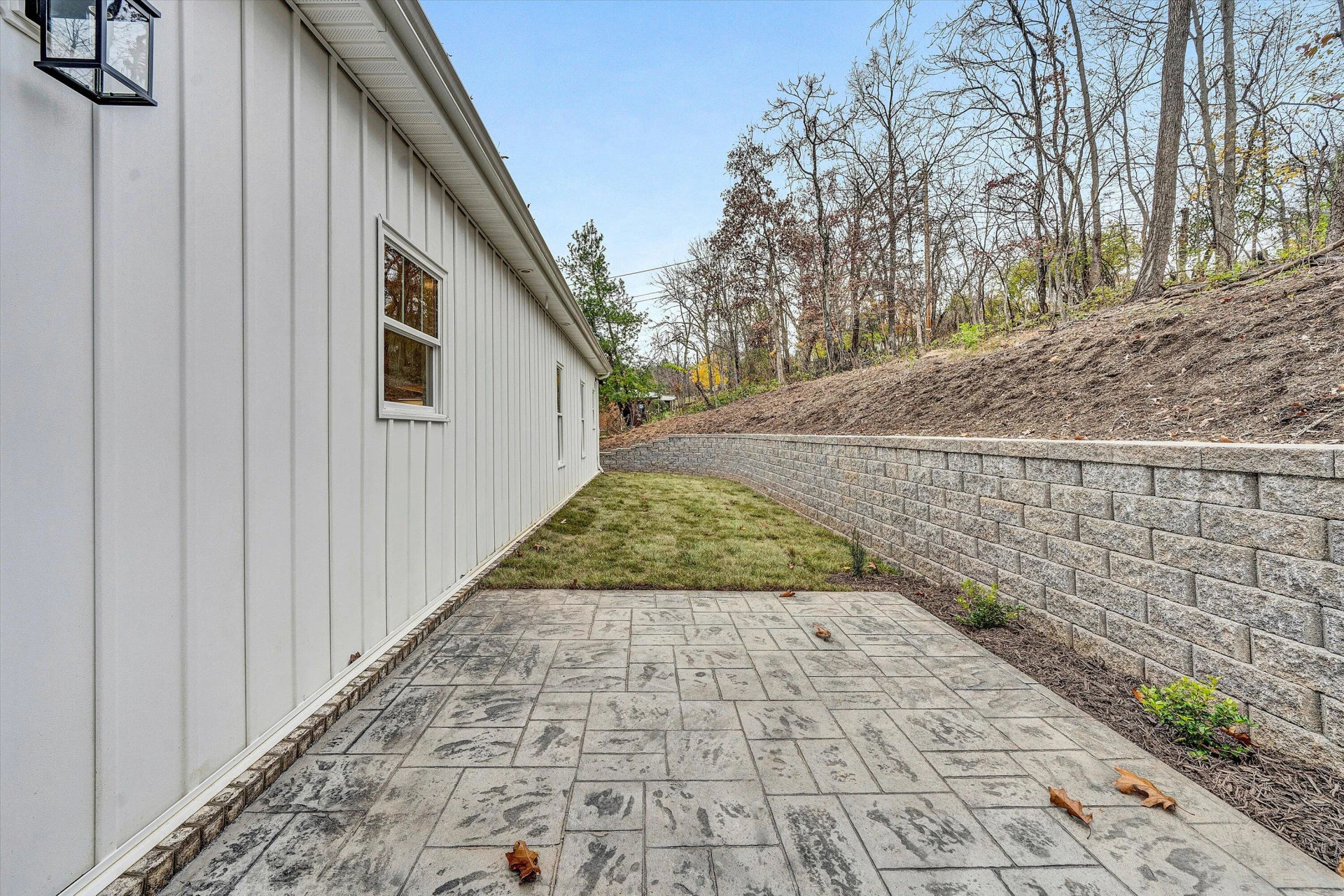 3345 Hidden Oak RD - Photo 31