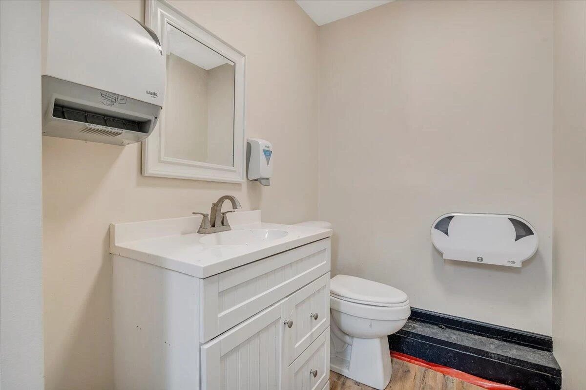 803 Lexington AVE - Photo 23