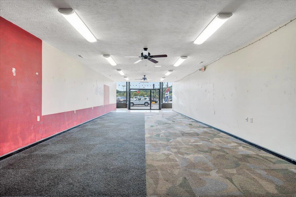803 Lexington AVE - Photo 24