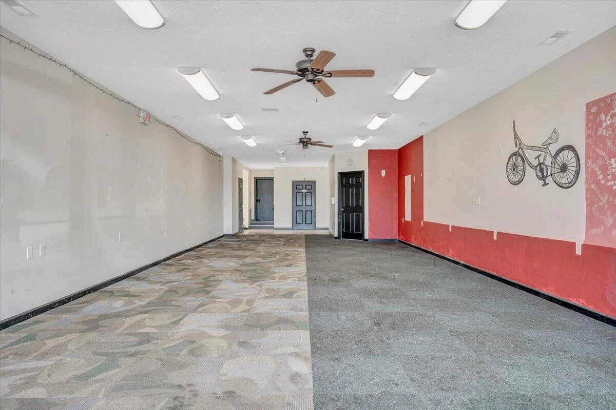 803 Lexington AVE - Photo 26