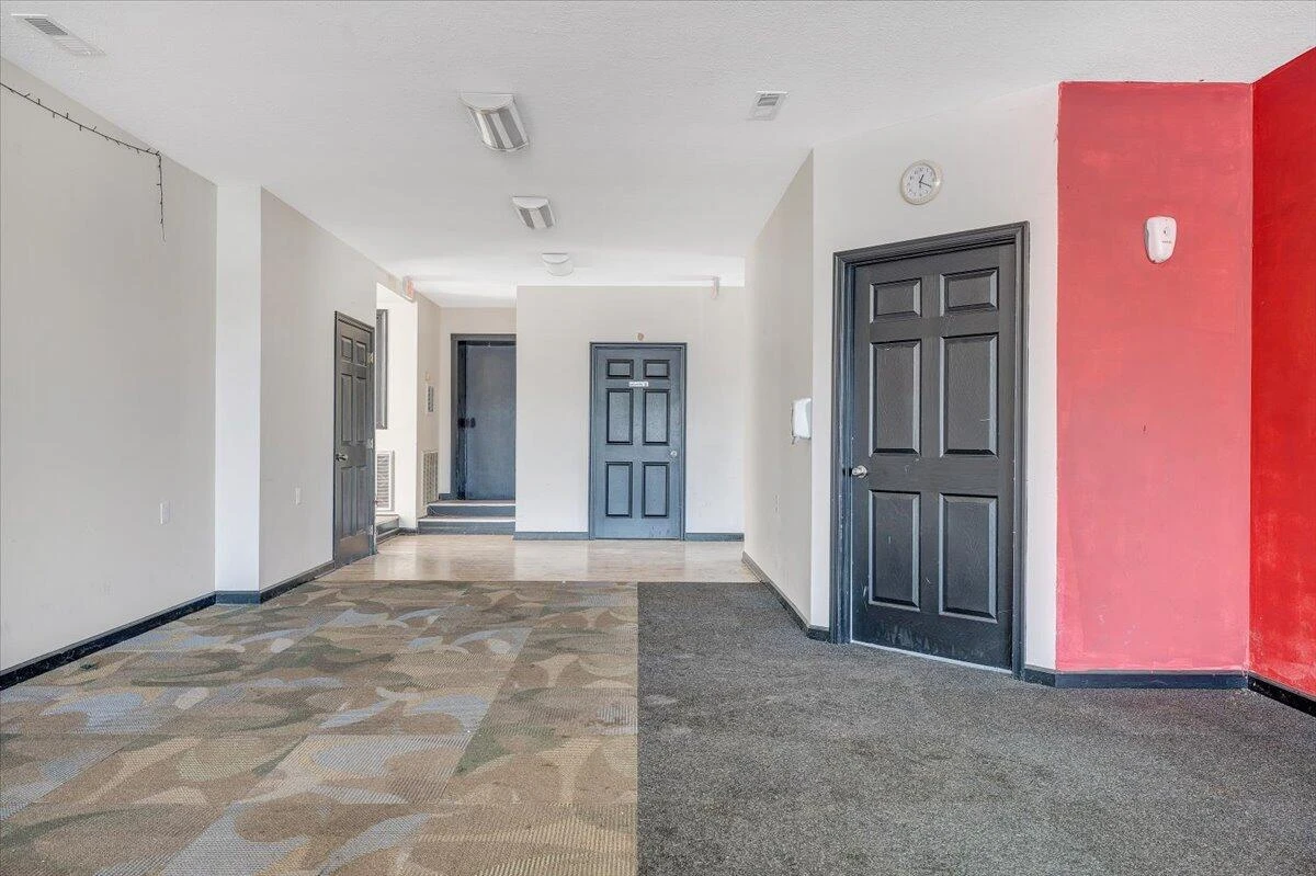 803 Lexington AVE - Photo 27