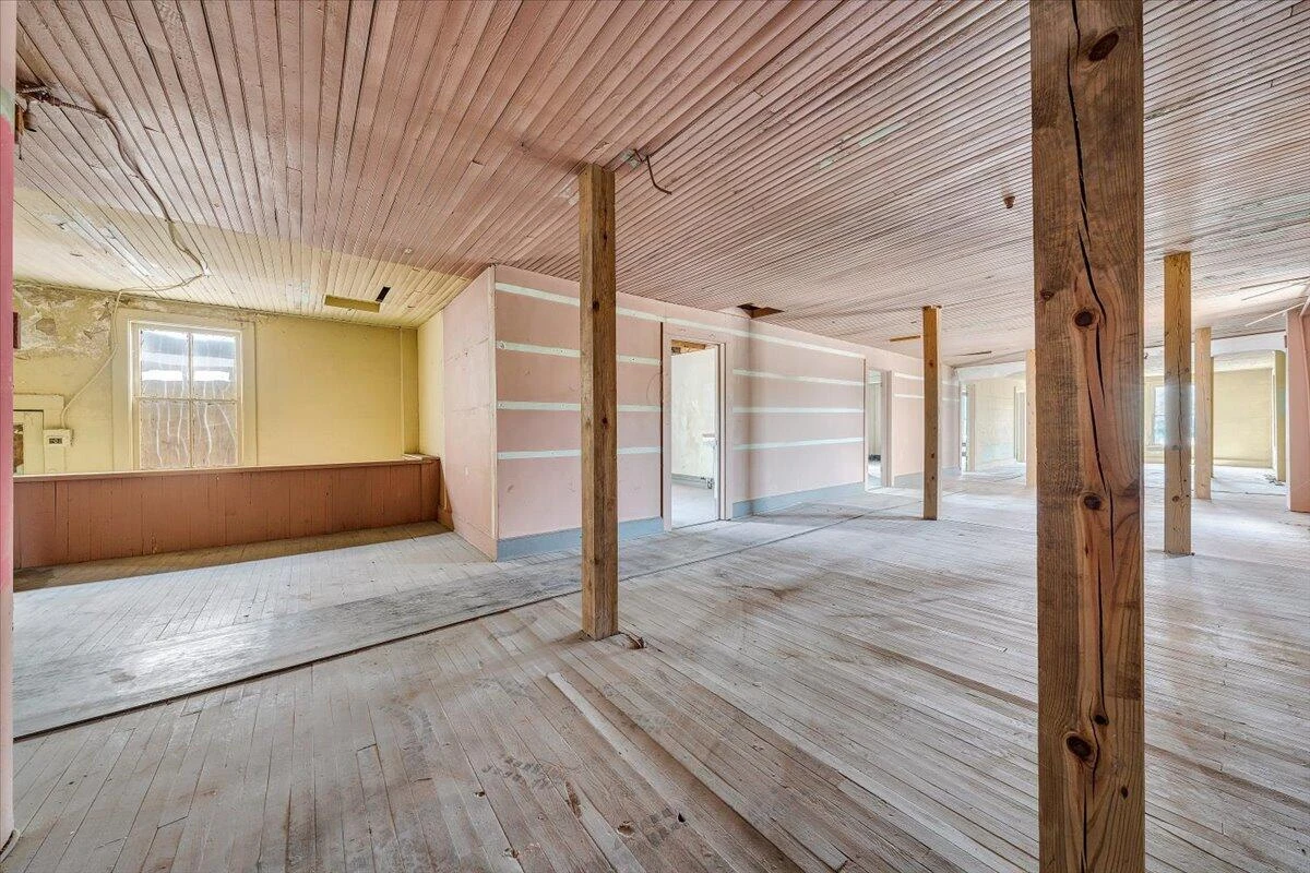 803 Lexington AVE - Photo 31