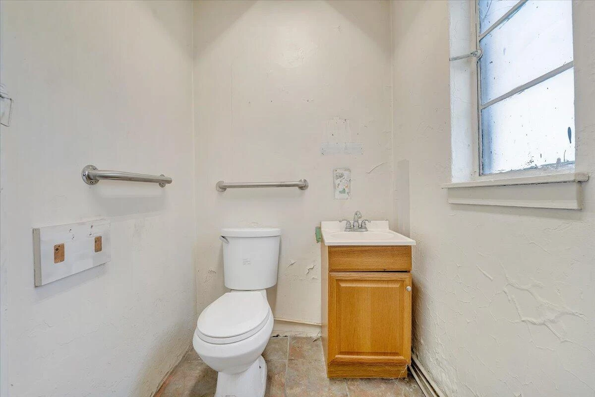803 Lexington AVE - Photo 37