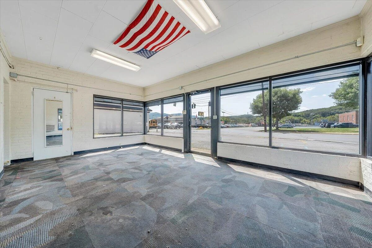 803 Lexington AVE - Photo 39