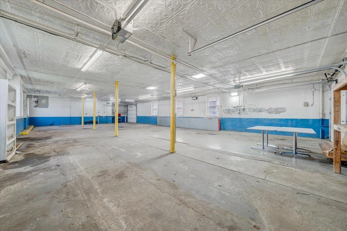803 Lexington AVE - Photo 41