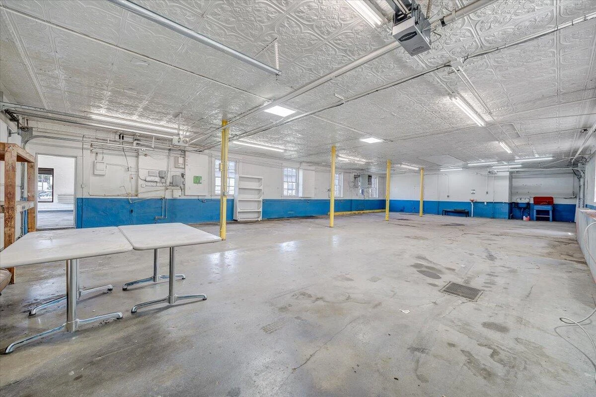 803 Lexington AVE - Photo 42