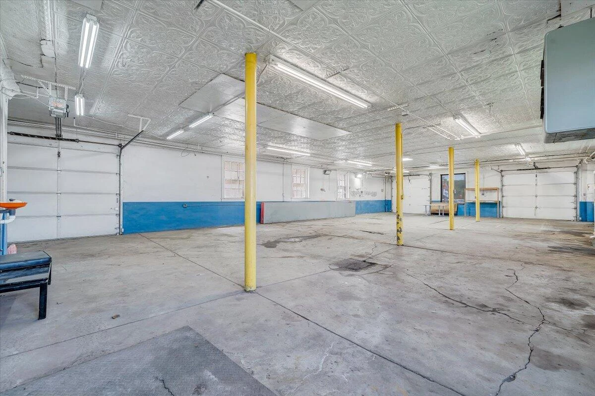 803 Lexington AVE - Photo 43