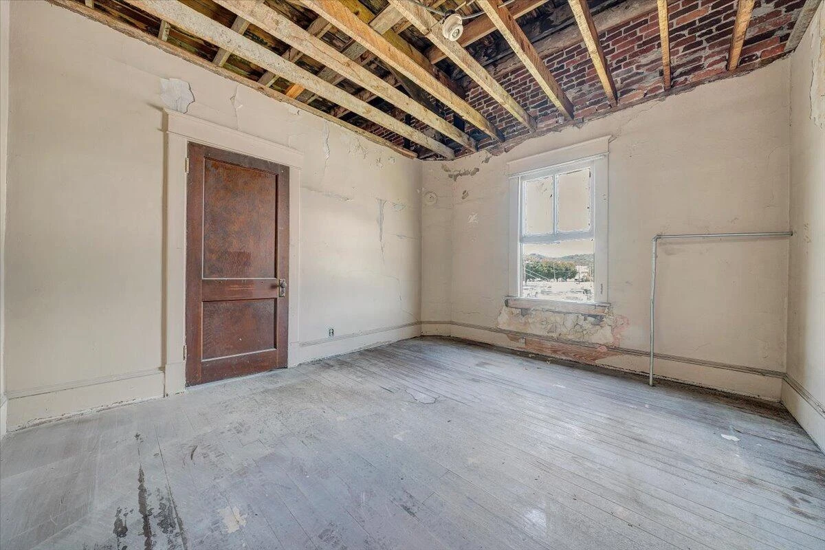 803 Lexington AVE - Photo 47