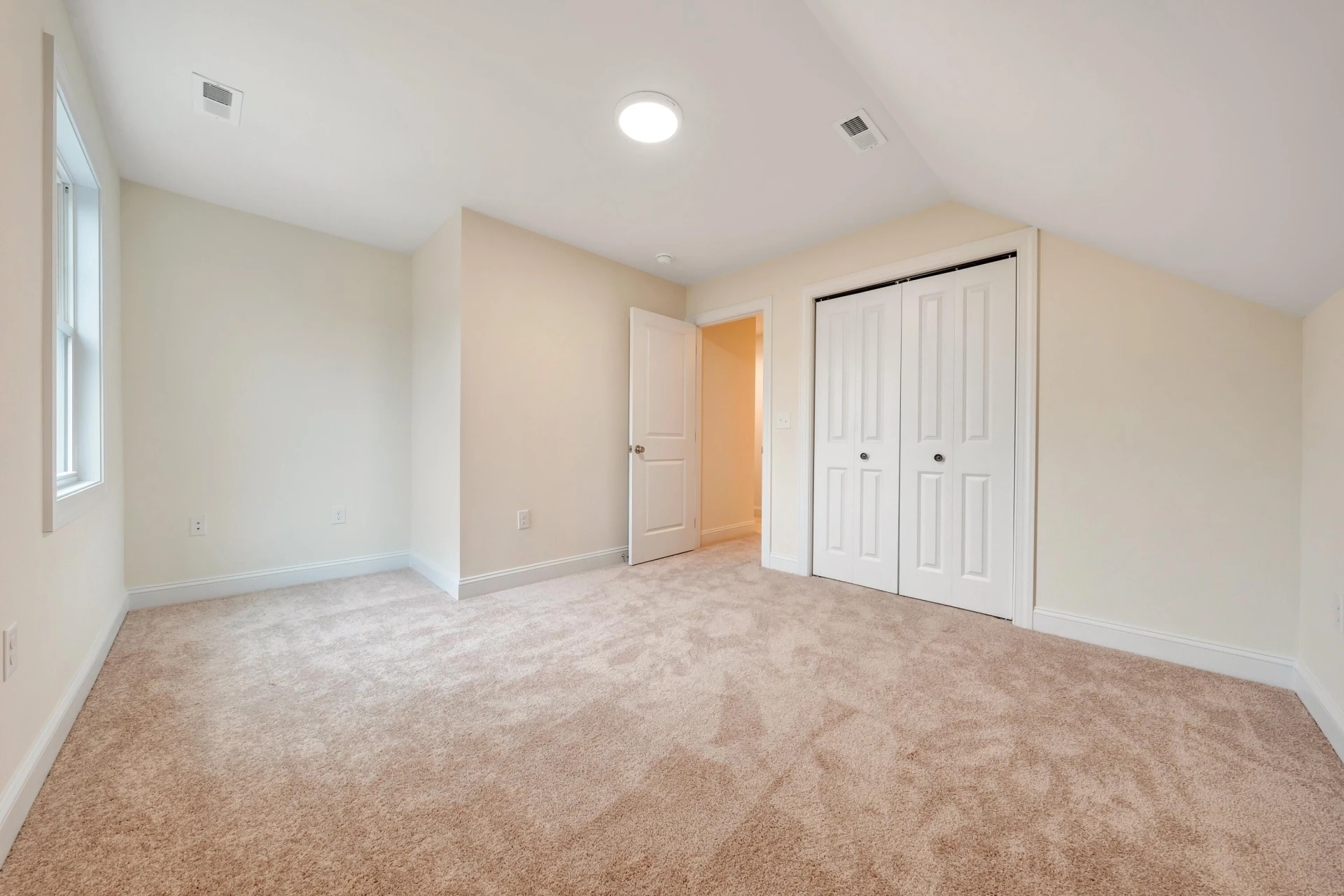 113 Parker LN - Photo 12