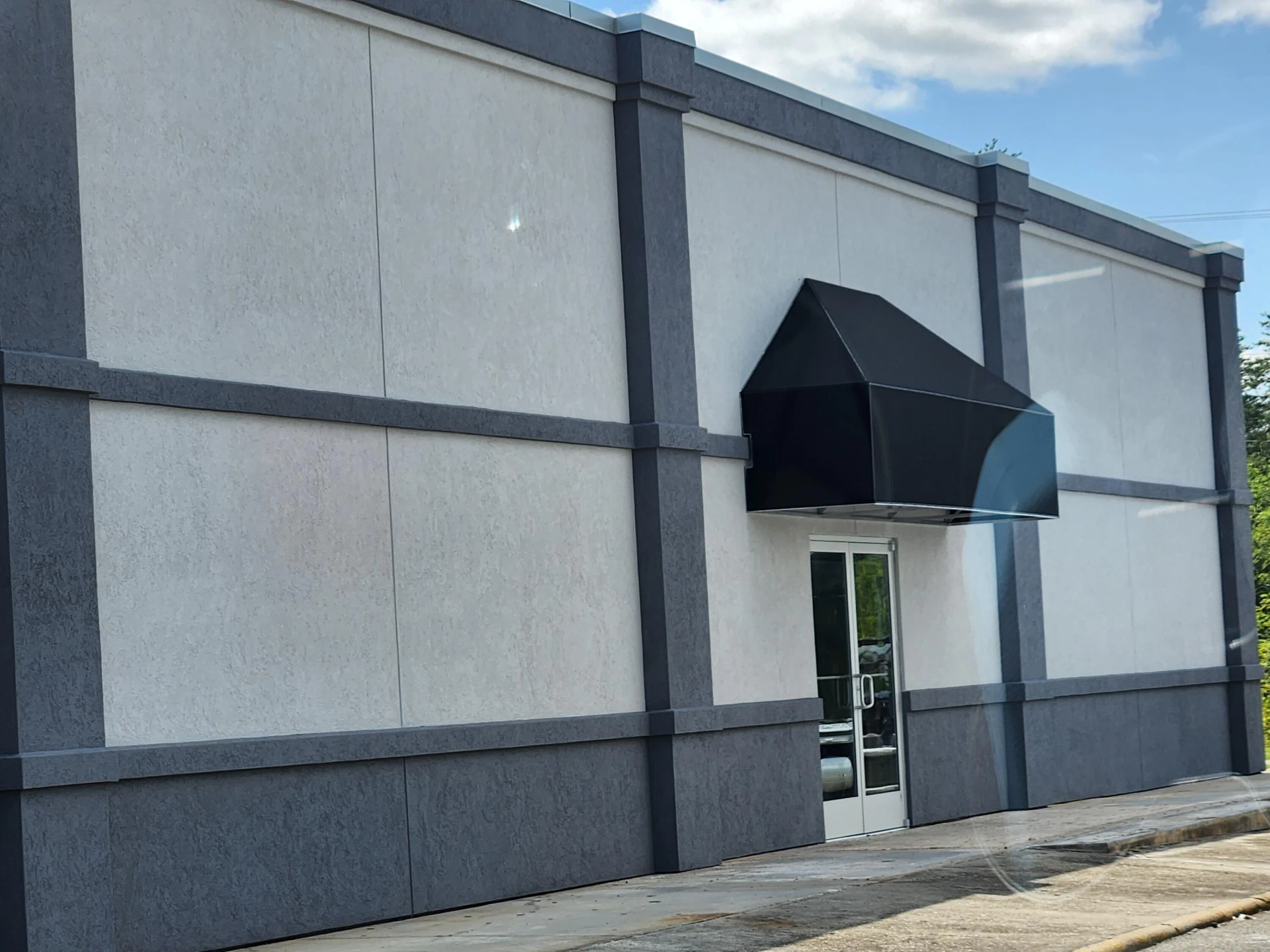 934 Main ST - Photo 2