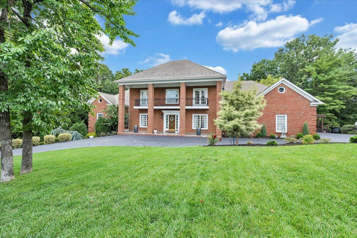 5325 Fox Ridge RD