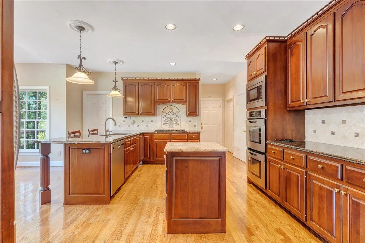 5325 Fox Ridge RD - Photo 24