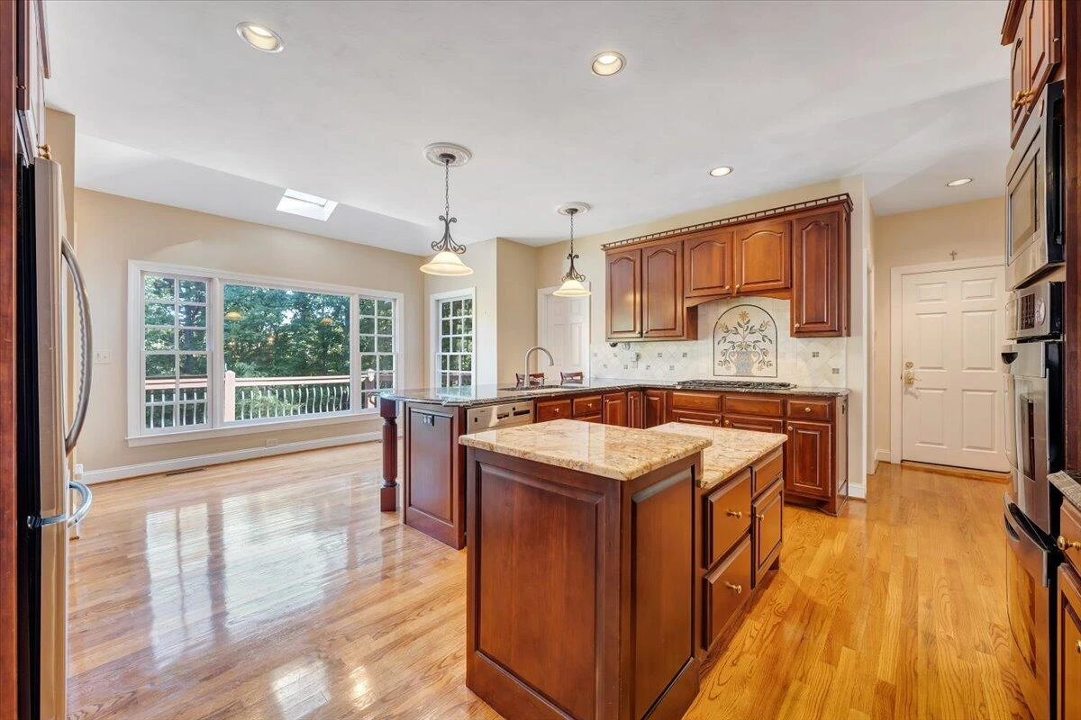 5325 Fox Ridge RD - Photo 26