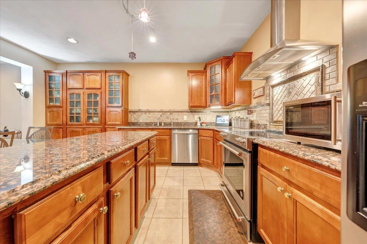 5325 Fox Ridge RD - Photo 68