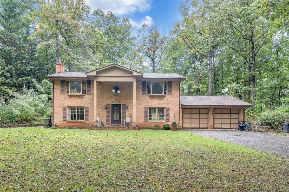3906 Shawnee TRL - Photo 18