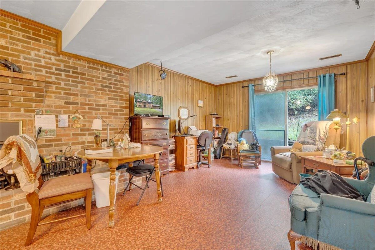 3906 Shawnee TRL - Photo 2