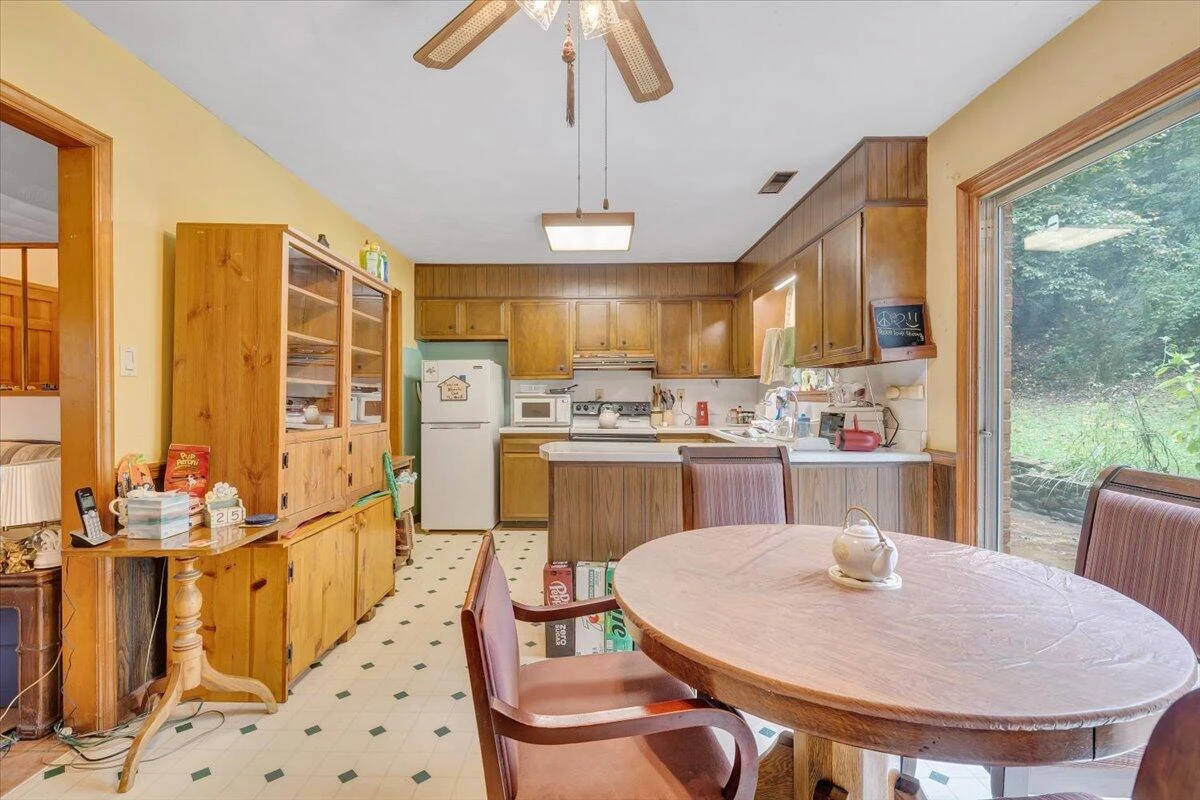 3906 Shawnee TRL - Photo 29