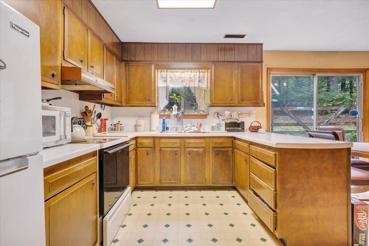 3906 Shawnee TRL - Photo 31