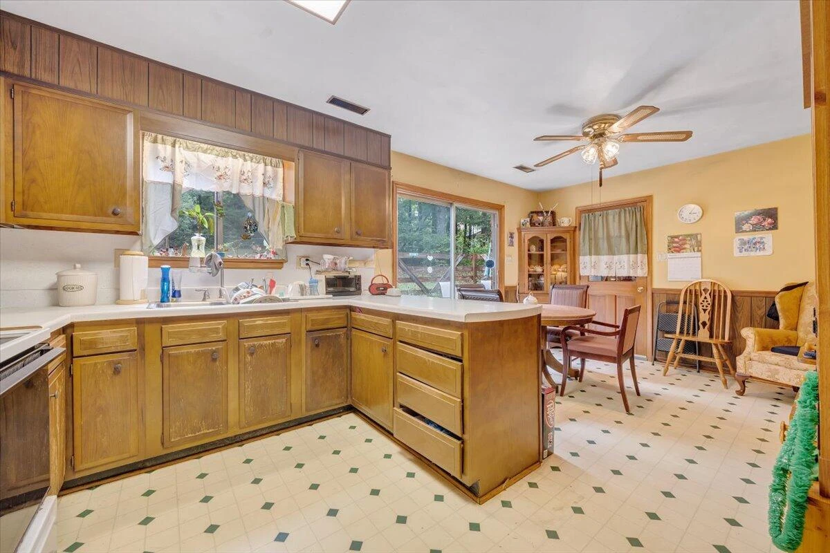 3906 Shawnee TRL - Photo 32