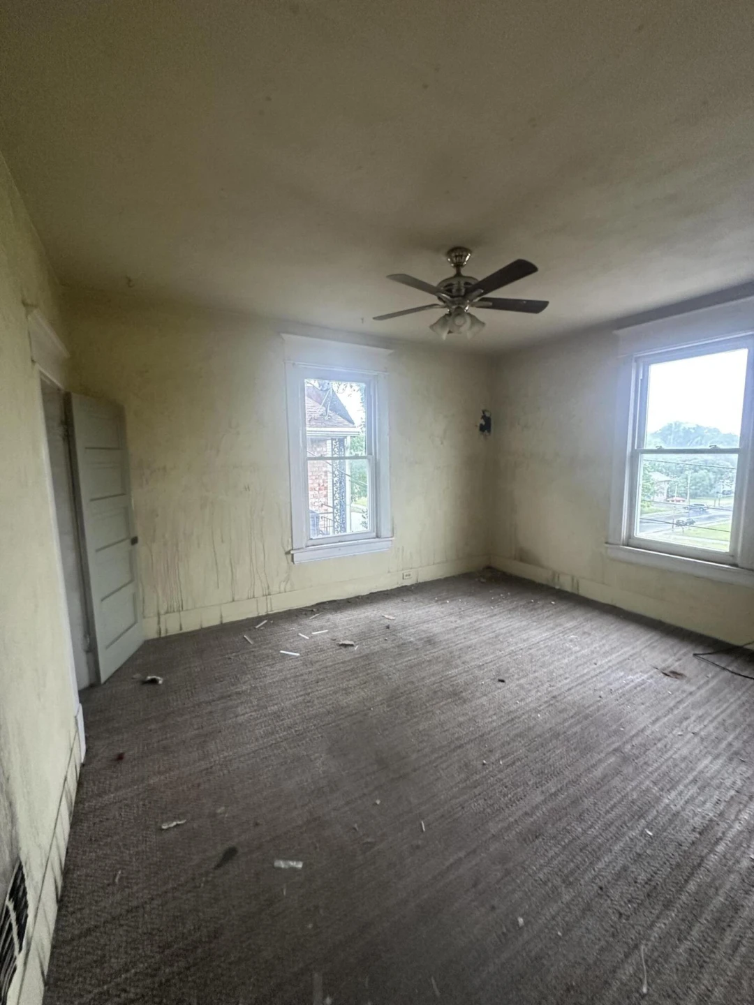 707 Bullitt AVE - Photo 2
