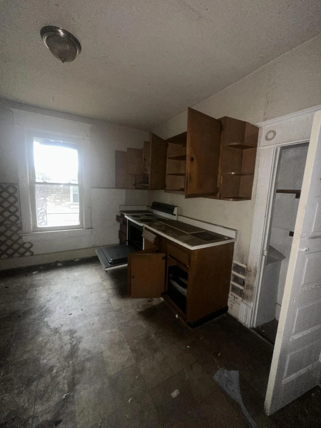 707 Bullitt AVE - Photo 4