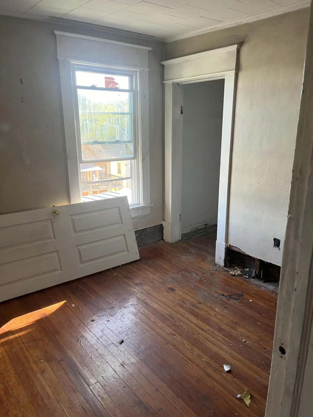 626 Tazewell AVE - Photo 3