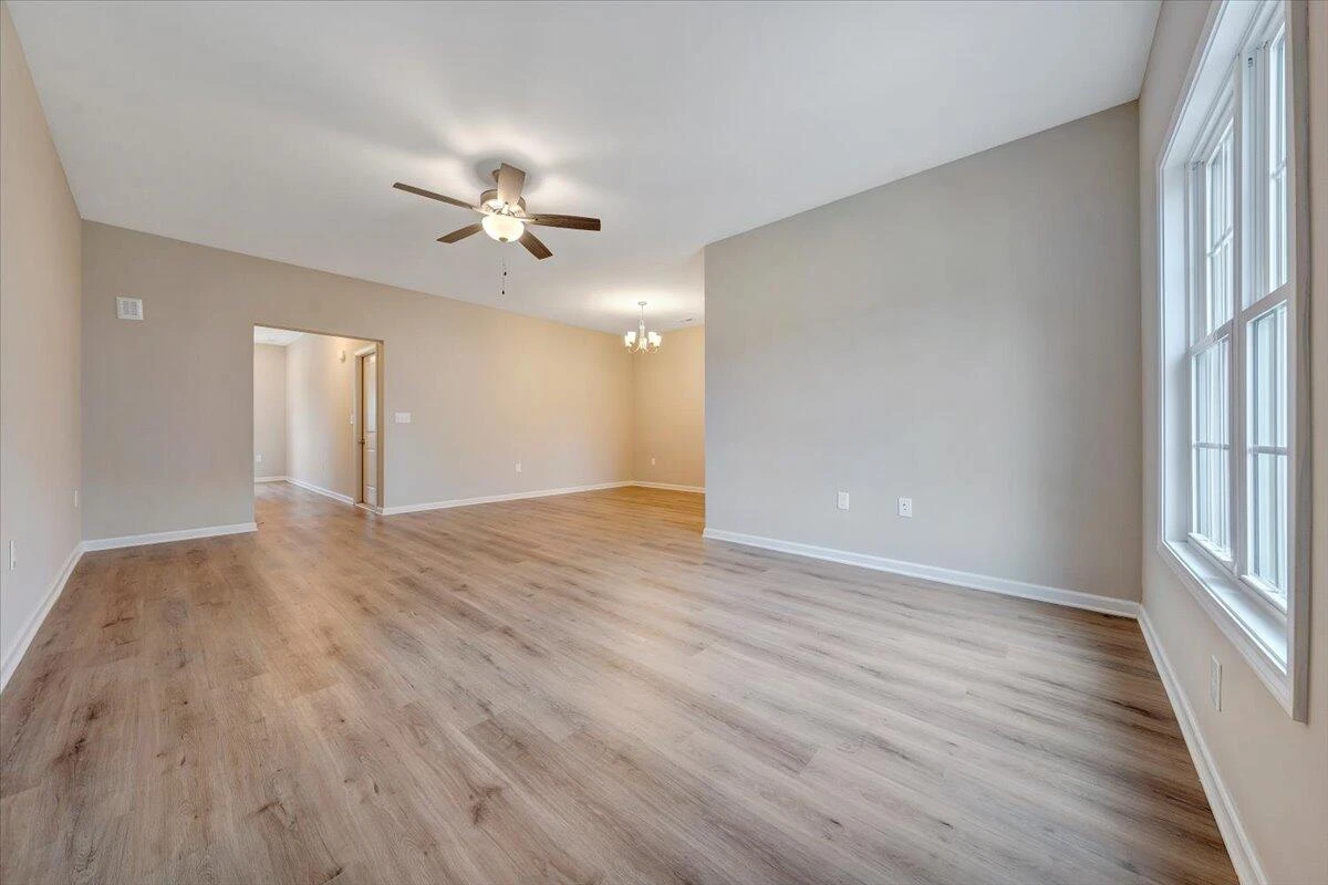 5733 Huntridge RD - Photo 3