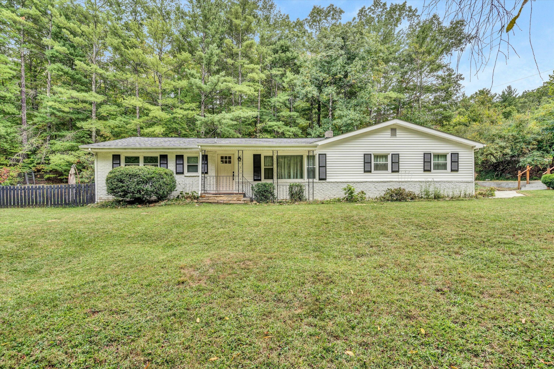 3125 Forest Acre TRL